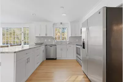 6 Glen Drive, Lynnfield, MA 01940 - Photo 4