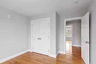 10 Windsor St, Worcester, MA 01605 - Photo 30