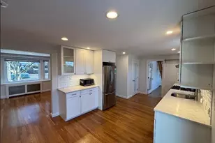 60 Redlands Rd, Boston, MA 02132 - Photo 4