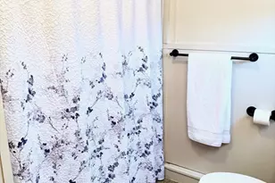 16 2nd Ave, Westfield, MA 01106 - Photo 24