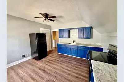 86 Maplewood Ave #2, Gloucester, MA 01930 - Photo 6