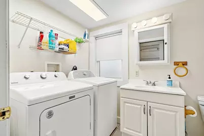 78 Essex St, Marlborough, MA 01752 - Photo 16