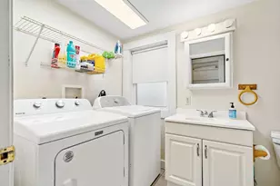 78 Essex St, Marlborough, MA 01752 - Photo 16