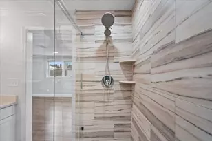 110 Lisa Ann Dr, Bellingham, MA 02019 - Photo 24