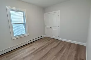 121 Whitman St, New Bedford, MA 02745 - Photo 6