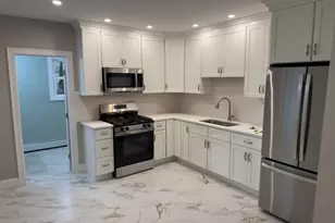 121 Whitman St, New Bedford, MA 02745 - Photo 2