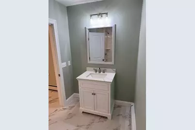 121 Whitman St #1, New Bedford, MA 02745 - Photo 8