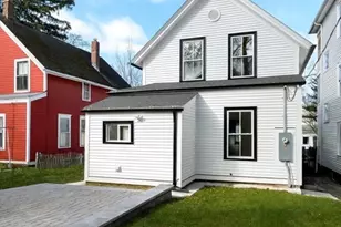 33 Florence St, Worcester, MA 01610 - Photo 6