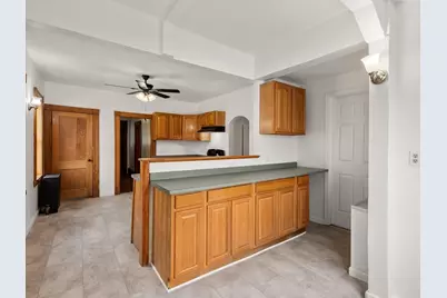 29 Sunnymeade Ave, Chicopee, MA 01020 - Photo 4