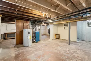 29 Sunnymeade Ave, Chicopee, MA 01020 - Photo 26