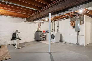 160 Pine St, Newton, MA 02466 - Photo 14