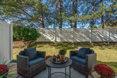 160 Pine Street #12, Newton, MA 02466 - Photo 4