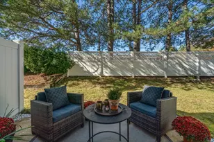 160 Pine St, Newton, MA 02466 - Photo 4