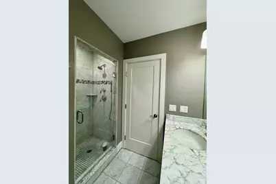 198 California St #3, Newton, MA 02458 - Photo 8