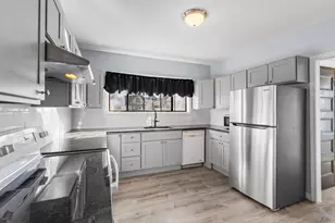 403 Ferry St, Malden, MA 02148 - Photo 8