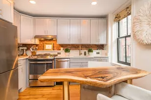 42 Garden St, Boston, MA 02114 - Photo 2