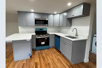 39 Newbury Ave #3, Quincy, MA 02171 - Photo 2