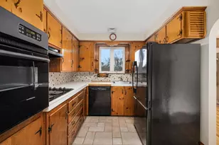 575 Shirley Ave, Somerset, MA 02725 - Photo 16