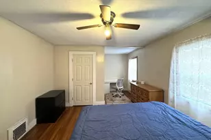 30 Thorpe St, Somerville, MA 02143 - Photo 4