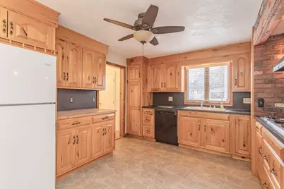 71 Vallaro Rd, Boston, MA 02136 - Photo 10