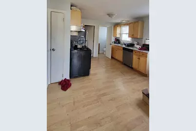 1 Huntoon Avenue, Lowell, MA 01852 - Photo 4