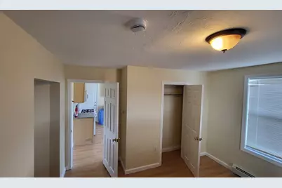 942 Lakeview Avenue #2nd Rear, Lowell, MA 01850 - Photo 10