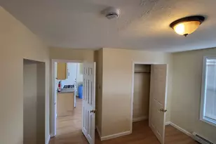 942 Lakeview Ave, Lowell, MA 01850 - Photo 10