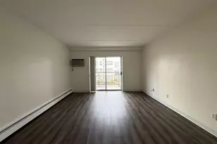 580 Salem St, Wakefield, MA 01880 - Photo 2