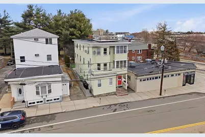 7 Nichols Ave, Watertown, MA 02472 - Photo 2