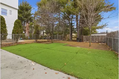 7 Nichols Ave, Watertown, MA 02472 - Photo 34