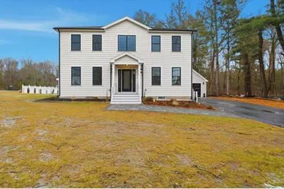 434 Sumner St, Stoughton, MA 02072 - Photo 4