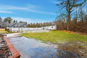 434 Sumner St, Stoughton, MA 02072 - Photo 22