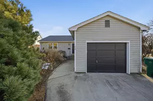 15 Hyde Ave, Chicopee, MA 01020 - Photo 1