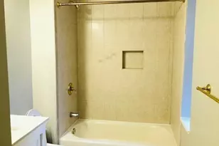 88 St Botolph St, Boston, MA 02116 - Photo 8