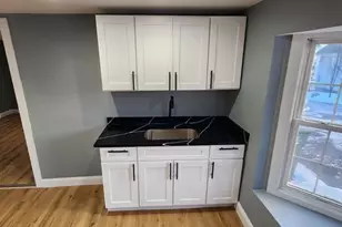 113 Pleasant St, Leominster, MA 01453 - Photo 38