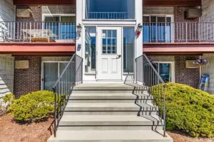 11 Woodcrest Ct, Weymouth, MA 02190 - Photo 2