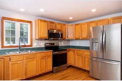 41 Chershire Ave, Acushnet, MA 02743 - Photo 8