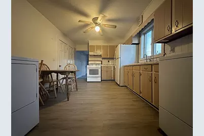 98 Maplewood Ave, Gloucester, MA 01930 - Photo 4