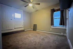 98 Maplewood Ave, Gloucester, MA 01930 - Photo 10