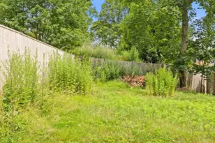 7 Fox St, Boston, MA 02122 - Photo 20