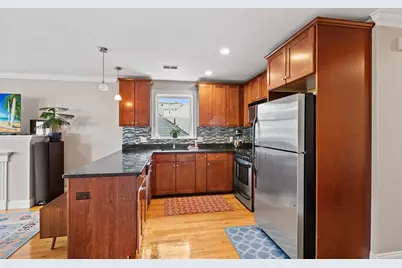 7 Fox St #PH, Boston, MA 02122 - Photo 2