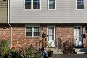 20 Hemlock Cir, Millis, MA 02054 - Photo 2