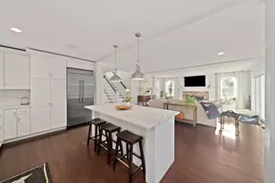 54 Chapel St, Duxbury, MA 02332 - Photo 6