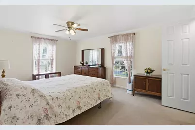 57 Country Dr, Bridgewater, MA 02324 - Photo 10