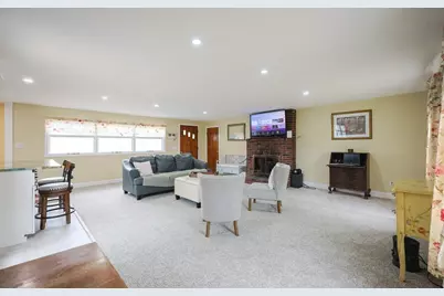 23 Crescent Ave, North Attleboro, MA 02760 - Photo 10