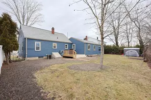 23 Crescent Ave, North Attleboro, MA 02760 - Photo 8