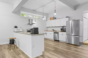 8 Parker St, Everett, MA 02149 - Photo 10