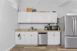 8 Parker St, Everett, MA 02149 - Photo 8