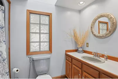 87 Dartmouth St, Fitchburg, MA 01420 - Photo 32