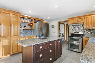 87 Dartmouth St, Fitchburg, MA 01420 - Photo 14